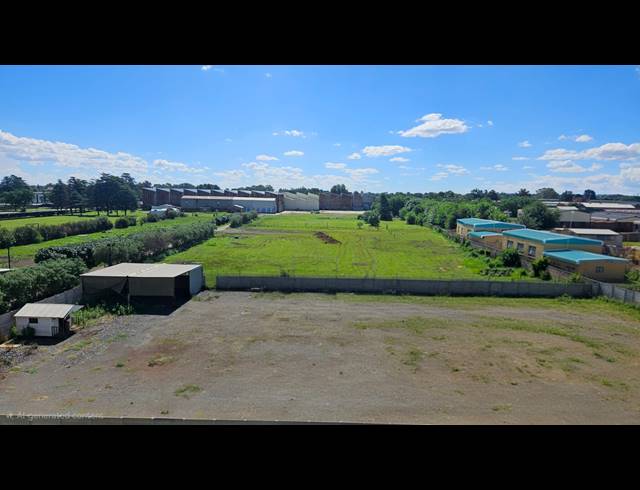 30,000M² INDUSTRIAL YARD TO LET IN DUNCANVILLE